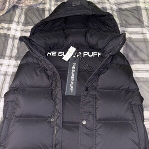 Aritzia Black Puffer Vest